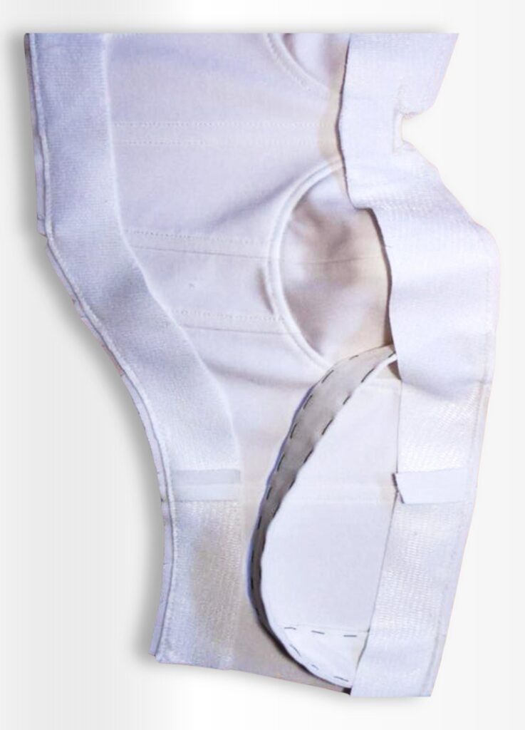 Trim-seam-allowances-in-curved-areas-stopping